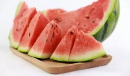 夏季吃瓜模板,缤纷瓜果盛宴，尽享清凉一夏