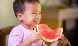 孩儿吃瓜,一场甜蜜的夏日食趣之旅