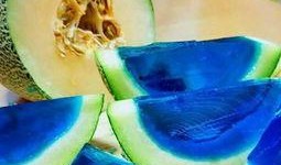 拍视频吃哈密瓜,一拍一尝，哈密瓜的甘甜之旅