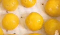 球球吃瓜很甜,揭秘甜蜜背后的秘密