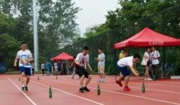 大学操场吃瓜事件,一场校园舆论的风波与反思