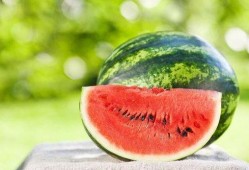 吃的瓜有点多照片,一窥“吃瓜群众”的视觉盛宴