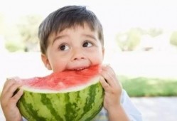 男人吃瓜正常,揭秘男性在休闲时光的独特喜好