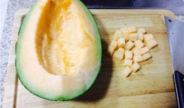 小孩怎么吃哈密瓜不上火,儿童哈密瓜食用攻略，轻松预防上火