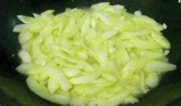 吃白瓜丝中毒,食品安全警钟长鸣