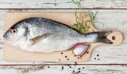 晚上做梦吃瓜吃鱼,瓜果飘香，鱼跃龙门