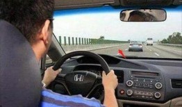 开车进门倒车吃瓜,一场别开生面的开车进门奇遇