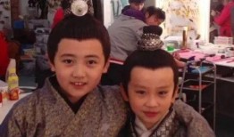 唐周吃瓜眼神,洞察世间百态的独到视角