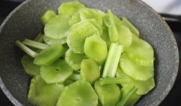 网纹瓜可以炒菜吃吗,美味炒菜新选择