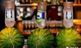 小酒吃瓜,夏日悠闲时光